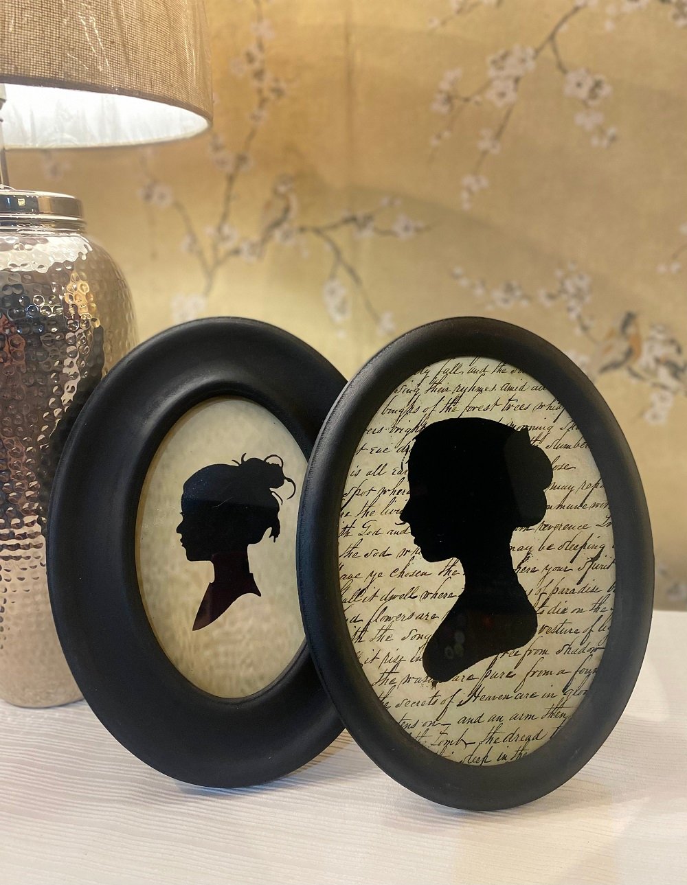 Silhouette Vintage Lady Pair - Image 4